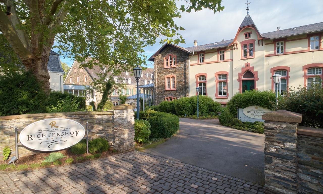 Weinromantikhotel Richtershof Mulheim an der Mosel Buitenkant foto