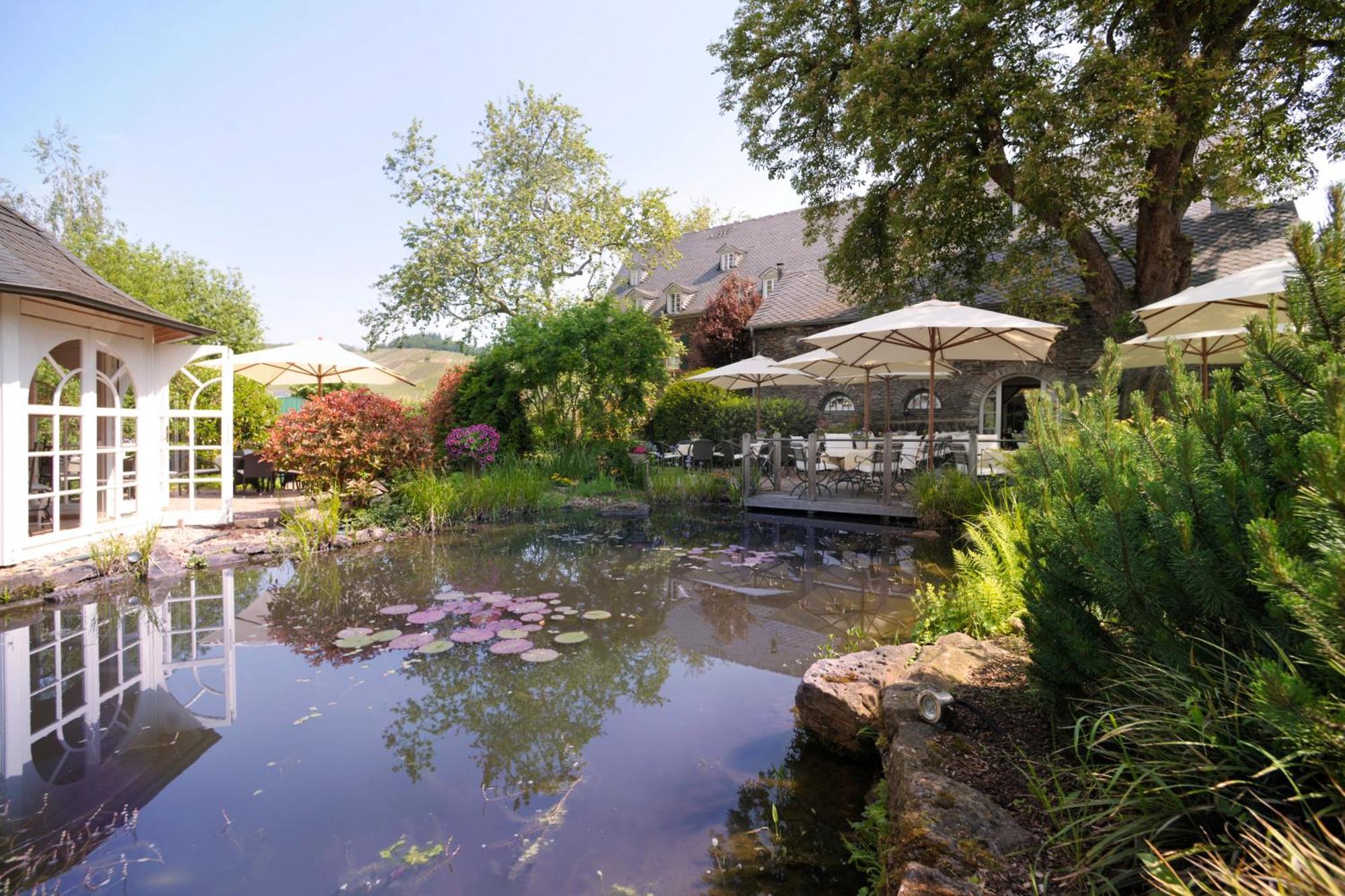 Weinromantikhotel Richtershof Mulheim an der Mosel Buitenkant foto